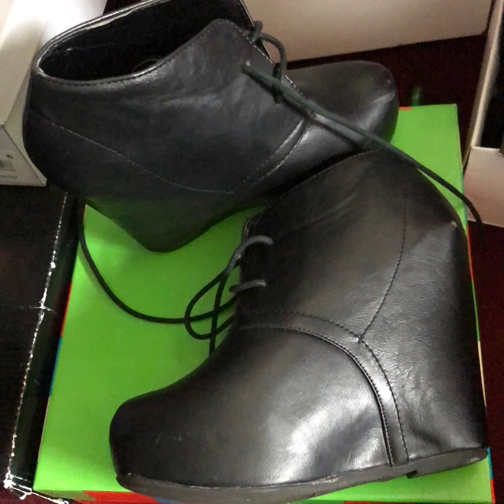 4 inch black bootie wedges